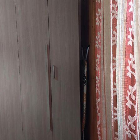 Apartamento Affitti Brevi Ferrera Bilocale Ilenia 20 Minuti Da Rho Fiera E San Siro Bareggio Exterior foto